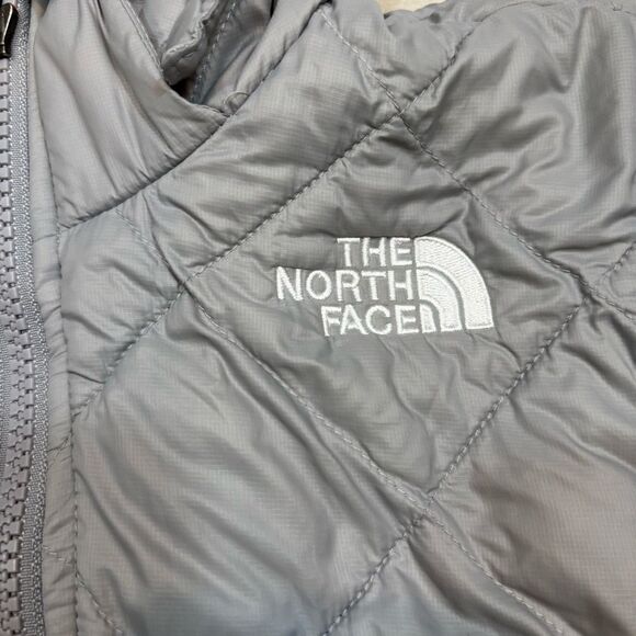The North Face Girls Thermoball Eco Hoodie Jacket Grey Size Small 7/8 - Picture 5 of 10